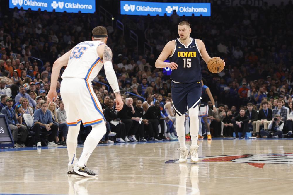 巴黎方面坚 巴黎方面坚