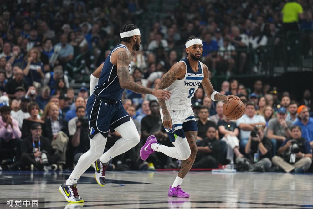 与此同时 与此同时