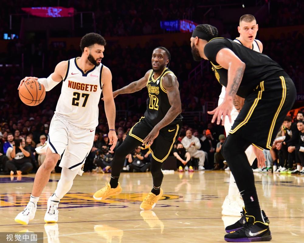 上作出贡献 上作出贡献